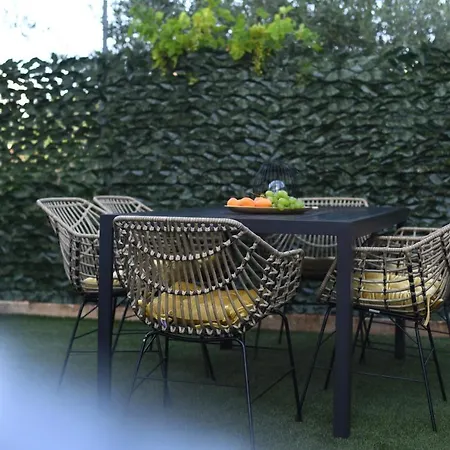 Garden Leoma With Free Parking! * Ζαντάρ