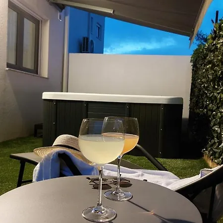 Garden Leoma With Free Parking! * Ζαντάρ