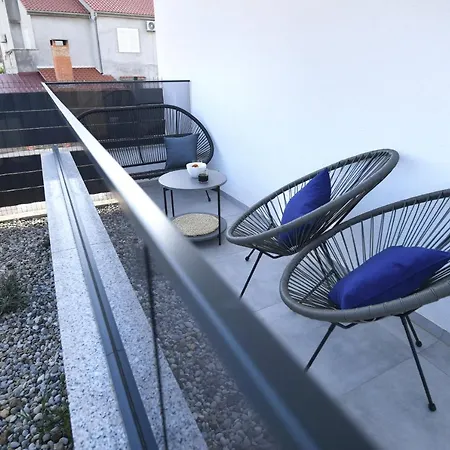 Garden Leoma With Free Parking!