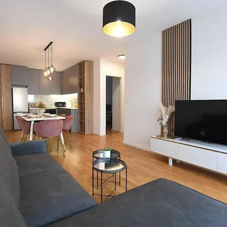 Garden Leoma With Free Parking! Apartment Zadar
