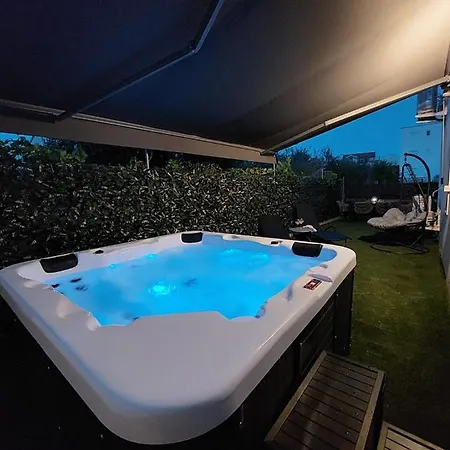 Garden Leoma With Free Parking! *