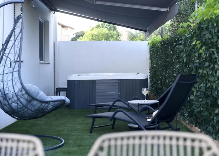 Garden Leoma With Free Parking! דירה זאדאר
